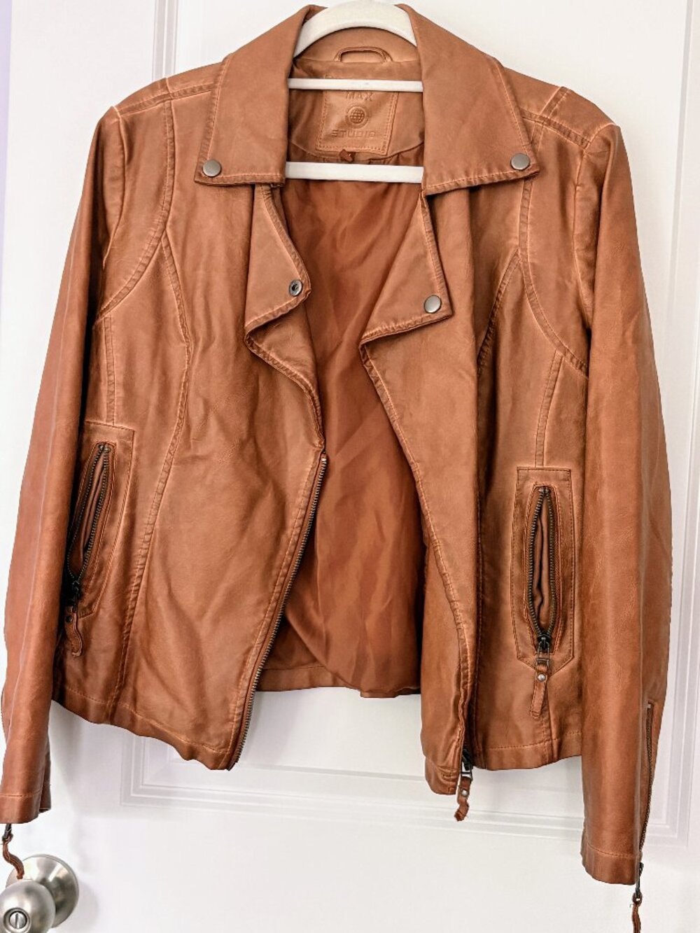 Max Studio Leather Moto Jacket – Brown Cognac – Women’s M – Soft Leather